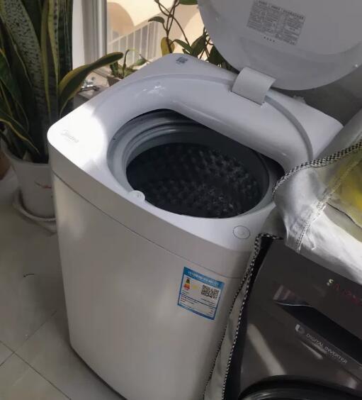 用小苏打清洗滚筒洗衣机的方法