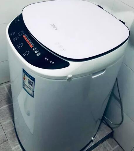 全自动滚筒洗衣机排污口清理方法